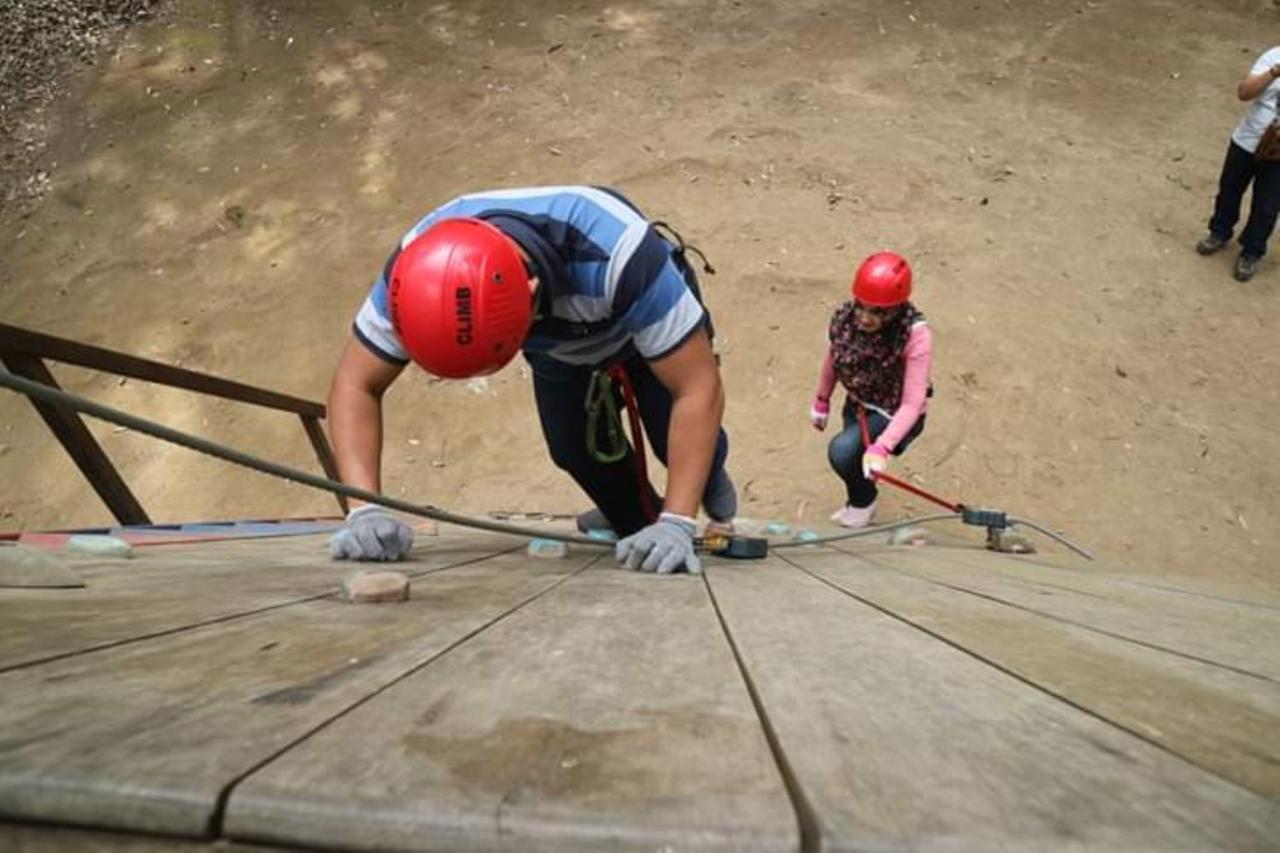 סרנגן Lawu Forest Camp מראה חיצוני תמונה